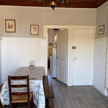2 Chambres, 5 Personnes, Proche Et Centre *